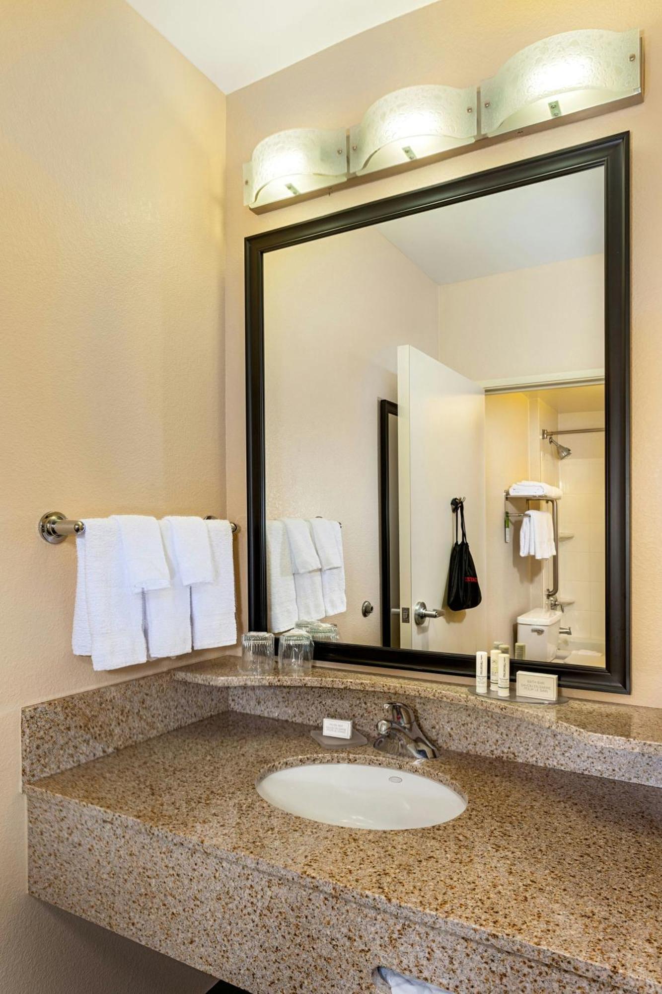 Springhill Suites By Marriott Modesto Exterior foto